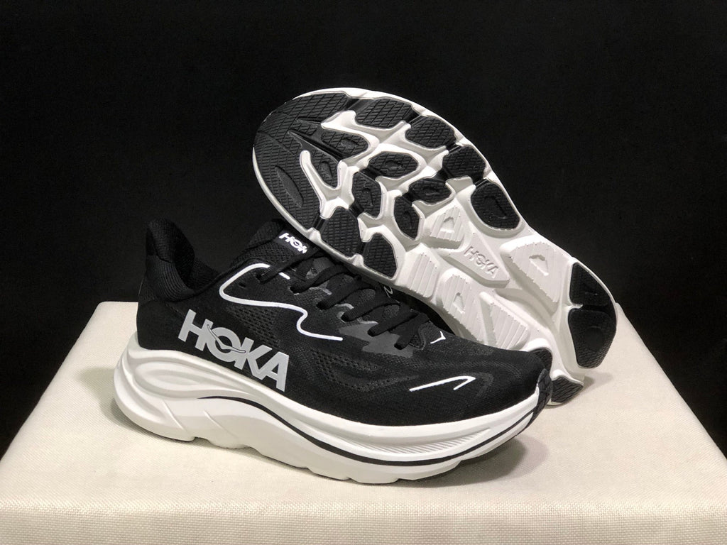 HOKA ONE ONE Clifton 10
